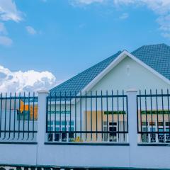 Blue Moon Apartment