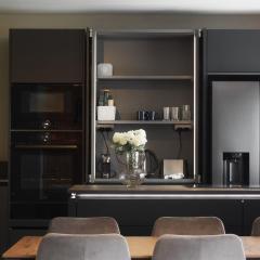 2ndhomes Suite with Sauna & Jacuzzi in Kamppi