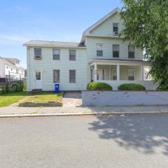 17-19Cozy&Spacious 6BR home in Malden with window AC and free parking