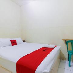 RedDoorz near Esa Unggul University Jakarta Campus