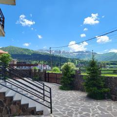 Villa Megobrebi