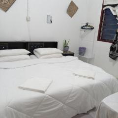 Mulu D Cave Homestay Room 2