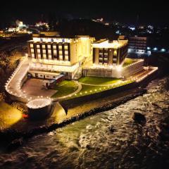 Riviera Resort