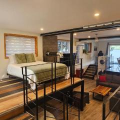 Lovely loft on the water, with free parking