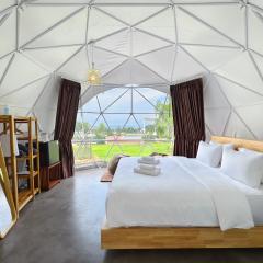 Trio Hillside Dome Resort