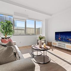 Modern Retreat in Koreatown - Perfect for Your LA Stay!
