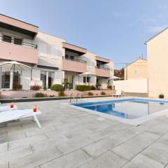 House Tre Venti with pool