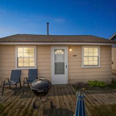 Cozy Classic Close to Beach