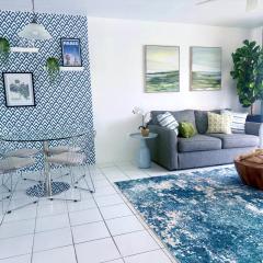 Designer's 1 BR 1BA Condo 1 Block to Aventura Mall