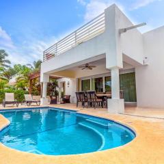 Villa with 4 Bedrooms - Spacious Oceanview with private Pool At Playacar Phase I Pura Vida