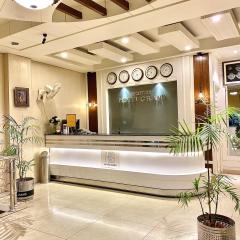 New Hotel Grand