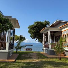 Phangan Beachside Villa