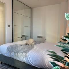 Dream Skyline Sea View Apartment Free Parking