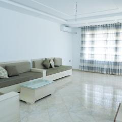 Joli Appartement S2 neuf de standing Kelibia