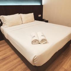 Emart Hotel (Riam)