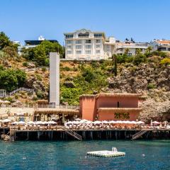 La Boutique Hotel & Suites - Adults Only