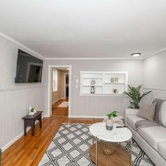 The Covington Cottage Modern 2 BDR Charmer