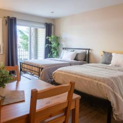RiversTail Retreat Pet-Friendly and Steps to The Lake