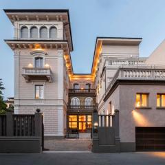10 Manzoni Aparthotel