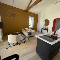 Appartement standing mas en pierre traditionnel