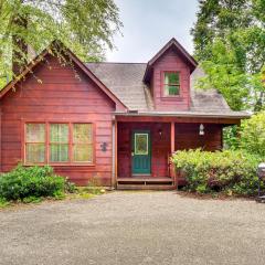 5 Mi to GSMNP Cabin with Hot Tub and Game Area