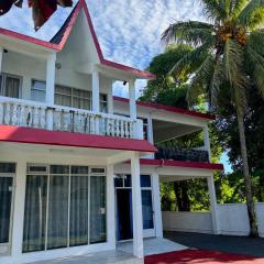 Transit Home Lower Level - 10 mins from Airport and Blue bay