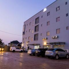 Romeneo Grand Royal Hotel