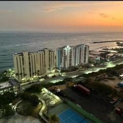 Ocean view apartment near the airport
