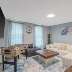 2-Bedroom Emerson Stay, Near Zoo, Museums and Downtown