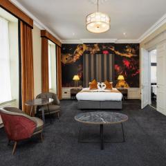 Albany Hotel