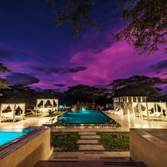Tunas & Cabras Hotel