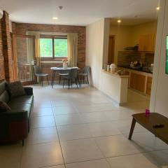 Apartemento nuevo totalmente amueblado en zona muy tranquila y segura 75 m2 con balcon y plaza de aparcamiento