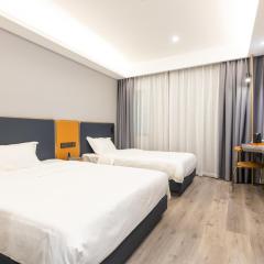 Pengpai Light Luxury Hotel