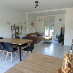 Appartement en résidence avec piscine et jardin