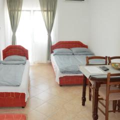 Zlatni Pijesak - Apartmani Čanj