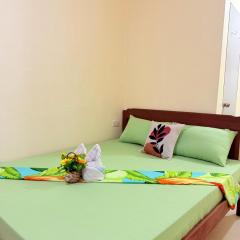 Ais'G Homestay Tres - 3mins to Airport