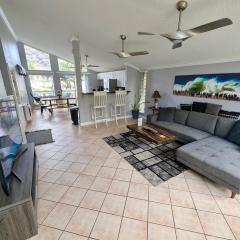 Top Spots Paradise Getaway 2 Min From Beach!