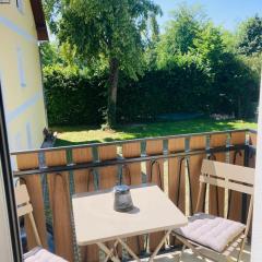 Apartment beim Schloss Ort mit Balkon und Parkplatz