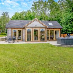 Loxford Lodge - Uk47304