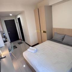Apartment top floor with balcony