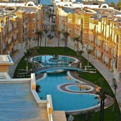 New 2-room secure residence, beach, pool