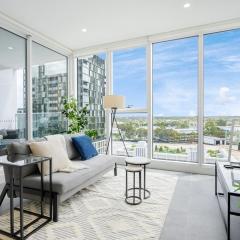 Olympic Park 1Br modern apt near train shops with pool