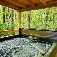 Laurelwood Luxury Cabin Hot Tub