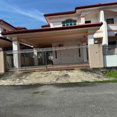 Green Tree Homestay