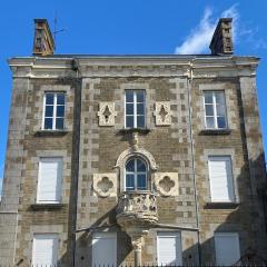4 pièces 90 m2 5 lits Wifi dans Maison de Maître