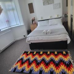 Lovely room like a home away home near the airport