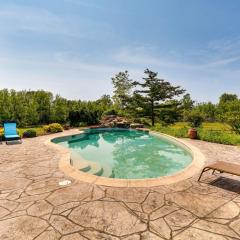8 Mi to Reading Spacious Farmhouse Retreat!