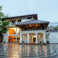 Hotel Grand Minaro