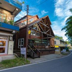 The Hosteller Kasar Devi