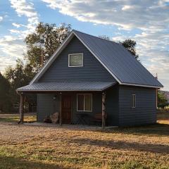 Brand New, Modern Country Cabin near Bryce Canyon National Park, Utah